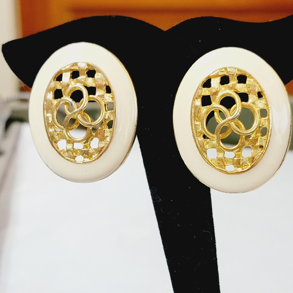 Vintage Large Enameled Oval Pierced Earrings Cream White‎ & Gold-tone 1.5" wp-9 - Picture 5 of 6